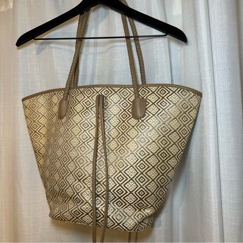 Cream Textured Tote Bag
